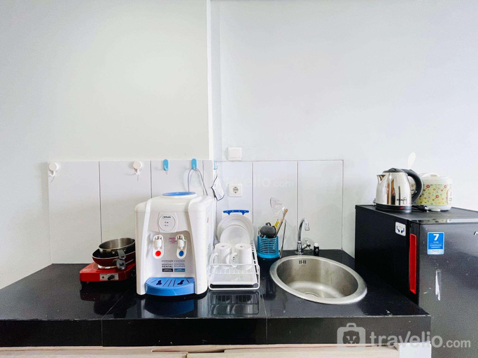 Others 4, Comfy Studio At Dago Suites Apartment By Travelio, Bandung