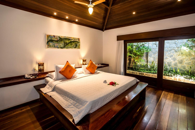 Bedroom 12