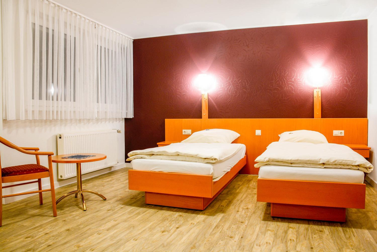 Bedroom 16
