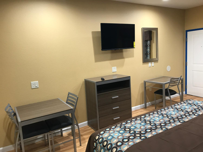 Bedroom 10
