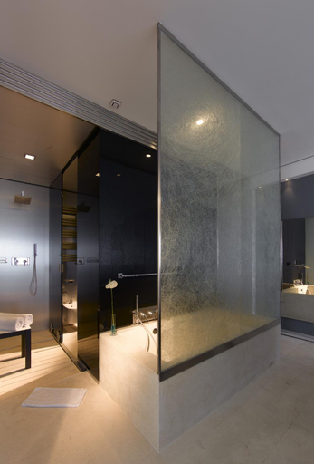 Bathroom 5, Parador De Cadiz, Cádiz