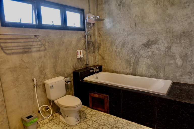 Bathroom 3, BK Place, Bung Kan
