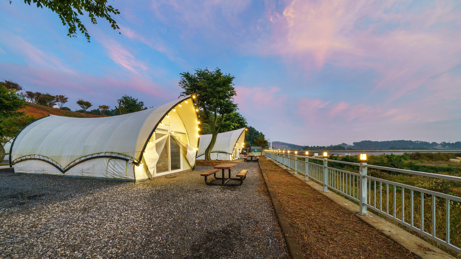 Boryung Oz Camping Glamping, Taean