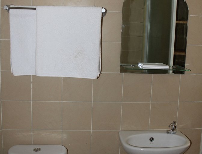 Bathroom 5, Ashana Hotel, Badung