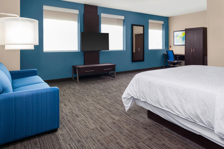 Bedroom 26