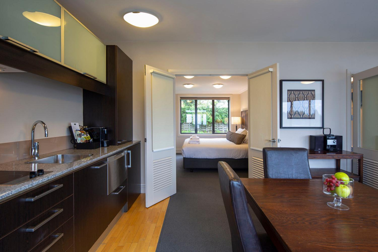 Dining Room 9