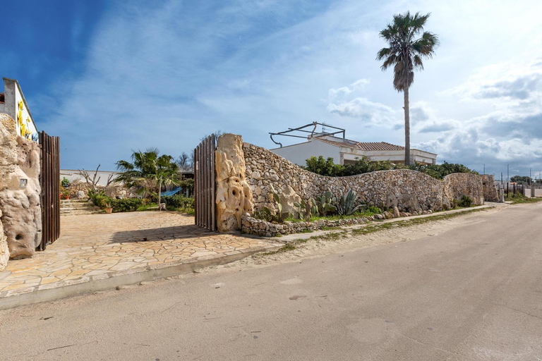 Others 3, Residenza Artistica by BarbarHouse, Lecce