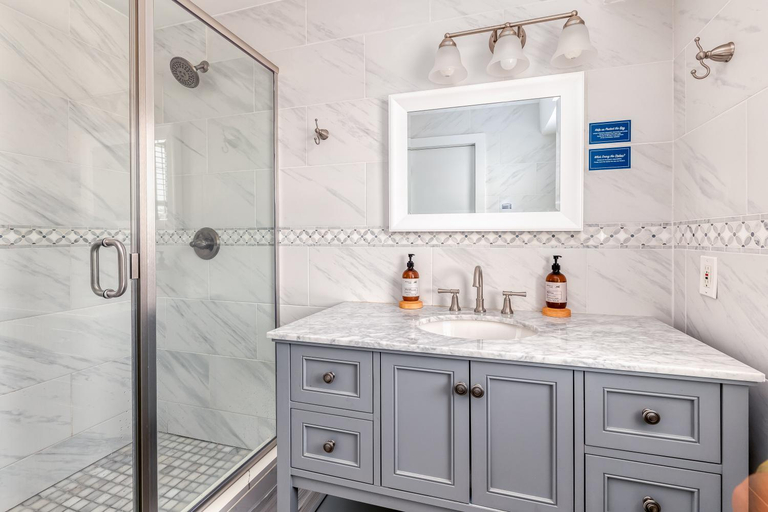Bathroom 3, The Montauk Soundview, Suffolk