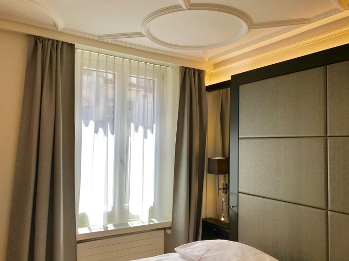 Bedroom 12