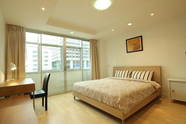 Bedroom 25