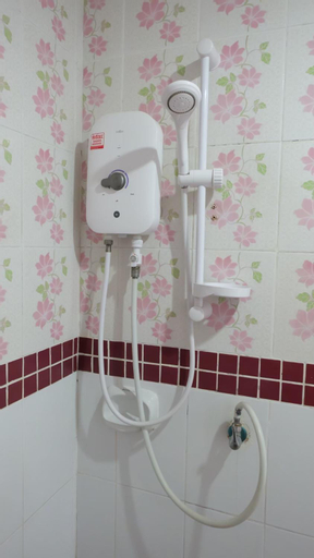 Bathroom 13