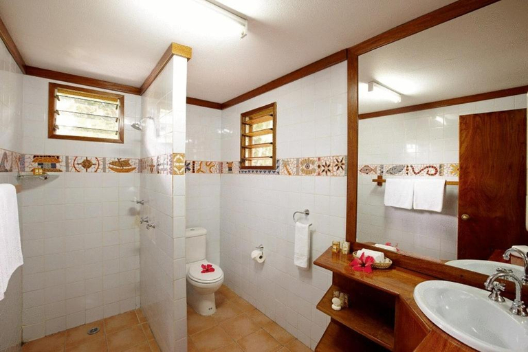 Bathroom 3, First Landing Beach Resort and Villas, Ba