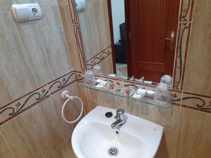 Bathroom 4, Hostal San Roque, Guadalajara