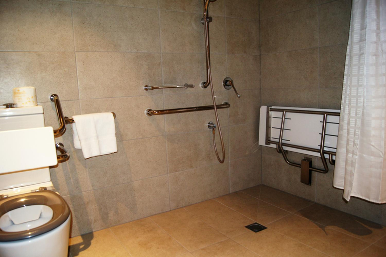 Bathroom 4, Quality Hotel Lakeside, Gr. Bendigo - Central