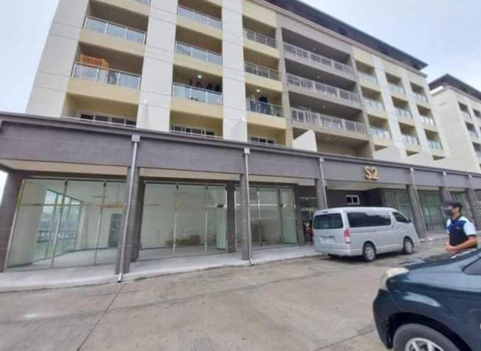 Others 4, Spacious Luxury Condo w/ kitchen beside Hilton Clark D’Heights, Mabalacat