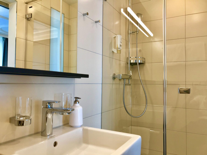 Bathroom 6
