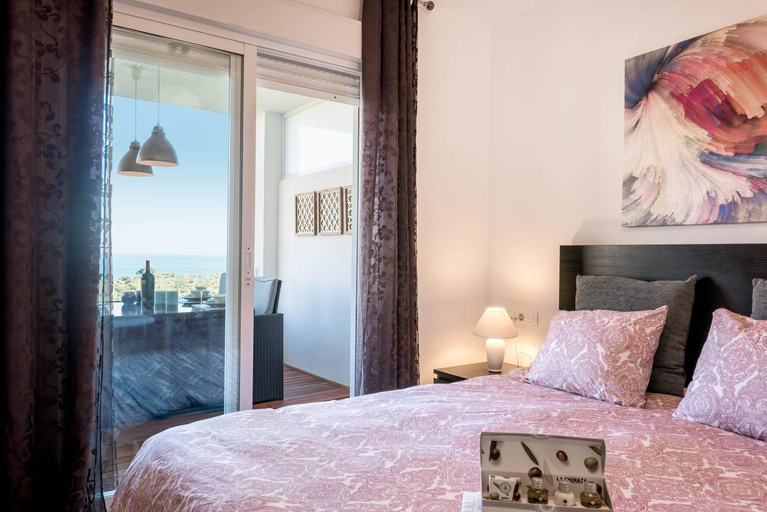 Bedroom, Carvajal Luxury Apartments - Free Parking, Málaga