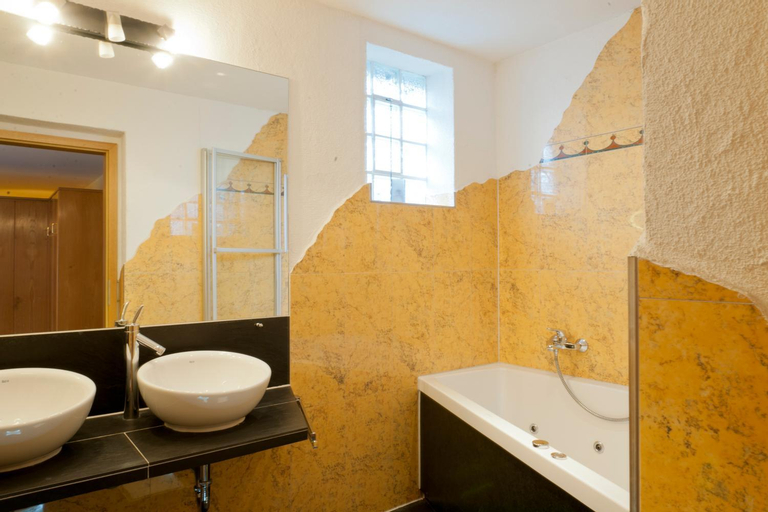 Bathroom 7