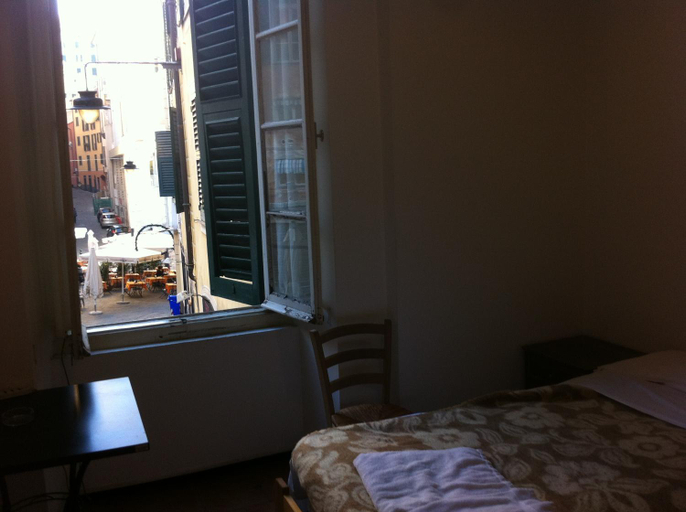 Bedroom 2, Albergo Panson, Genova