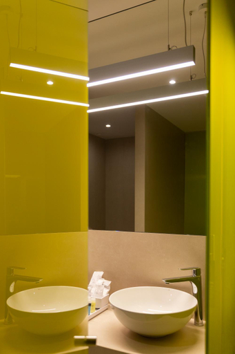 Bathroom 4, Hotel Macia Sevilla KUBB, Sevilla
