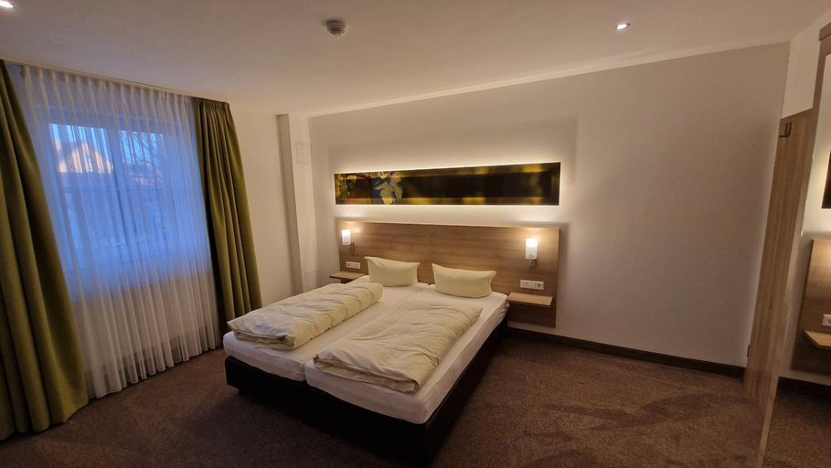 Others 5, Schwarzer Adler - Hotel Garni, Neustadt an der Aisch-Bad Windsheim