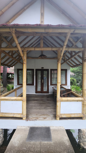 Exterior & Views 16
