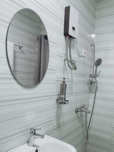 Bathroom 2, ZOHZEE GUEST HOUSE, Tema