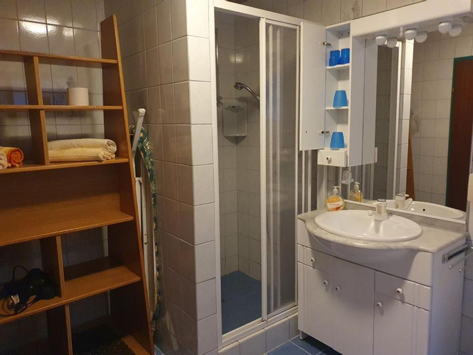 Bedroom 5, Apartments Rauter, Villach Land