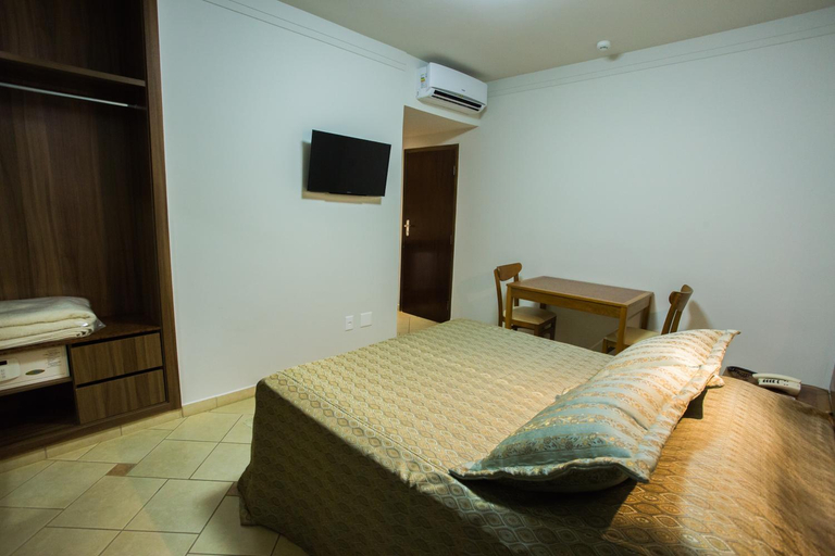 Bedroom 2, Reisper Palace Hotel, Catanduva