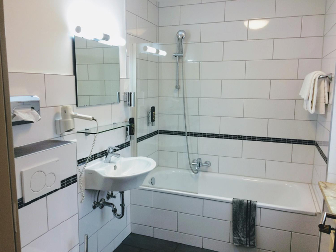 Bathroom 2