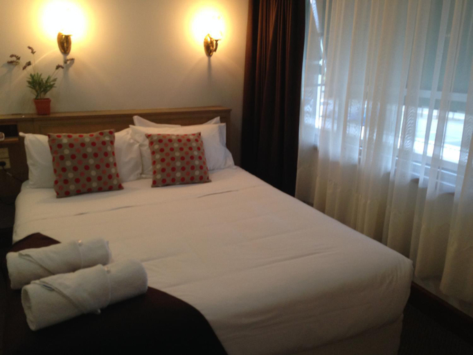 Bedroom 8