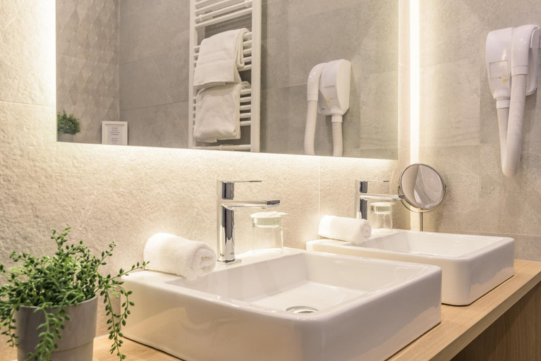 Bathroom 1