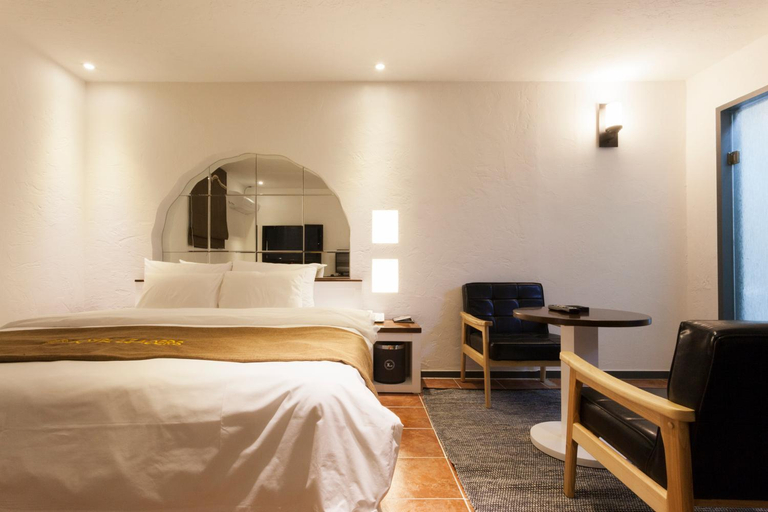 Bedroom 23