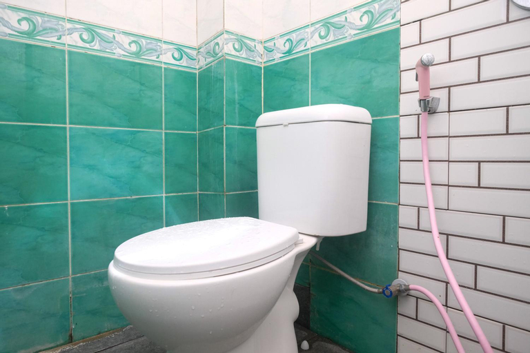 Bathroom 9