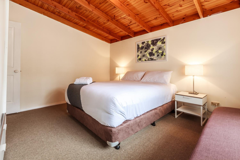Bedroom, The Cottages at Hepburn Springs, Hepburn - East