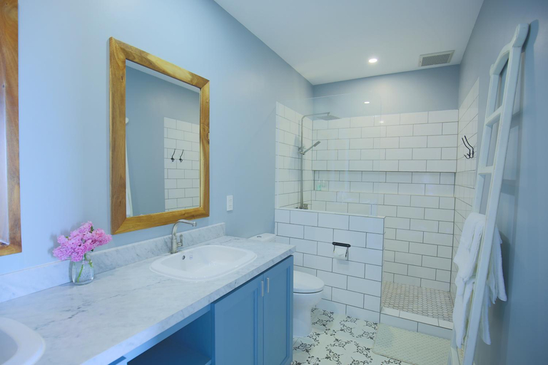 Bathroom 3, Serenity by the Sea, Phan Thiết