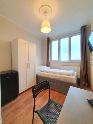 Others 5, R&B Hotel, Berlin