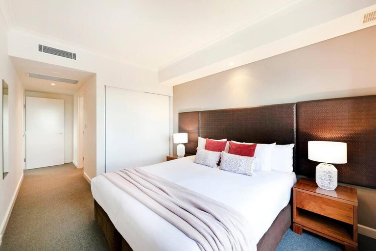 Bedroom 3, Mantra on the Esplanade Darwin, Darwin