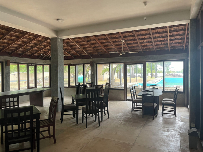Food & Drinks 5, Dinuda Villas Kalpitiya, Kalpitiya