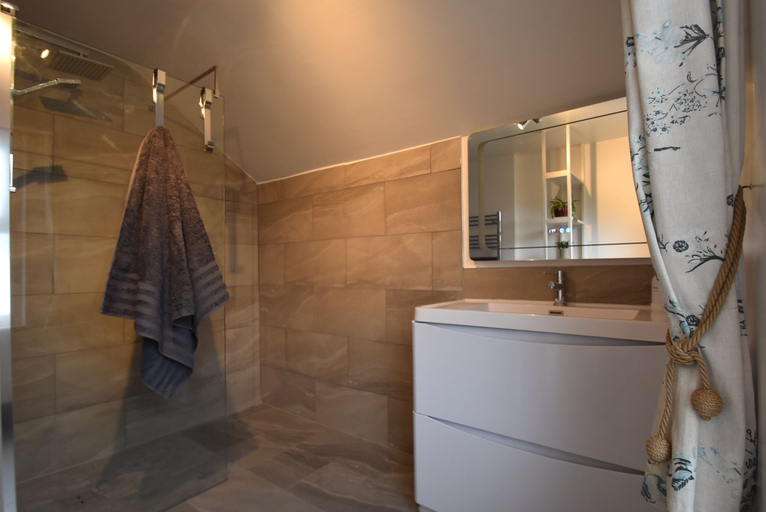 Bathroom 3, Tilling View, East Sussex