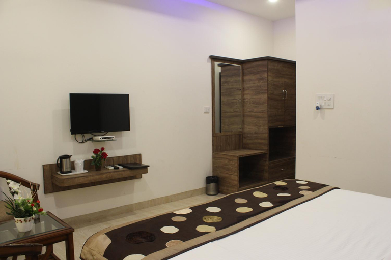 Bedroom 2, Regal Hotel and restaurant, Mathura