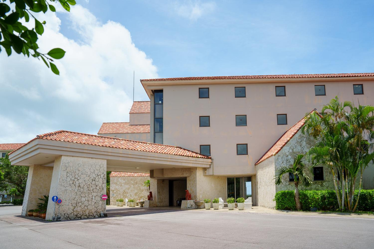 Exterior 6