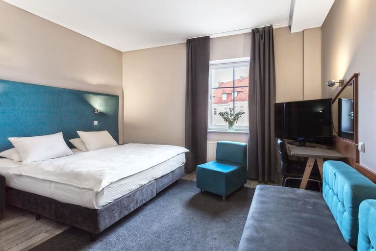 Bedroom 6