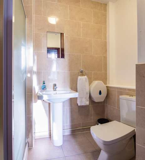 Bathroom 3, Bazpackers, Highland