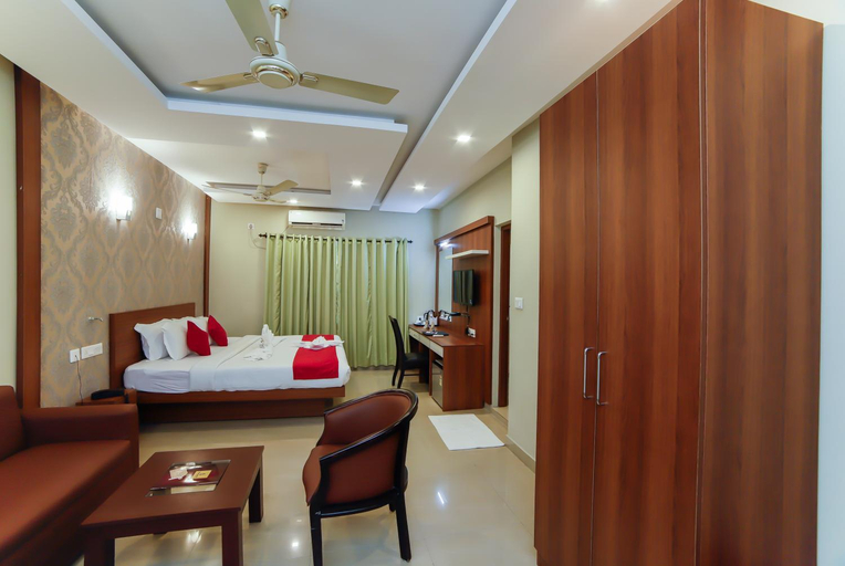 Bedroom 2, Sreepathi Indraprastha Hotel and Serviced Apartments, Thrissur