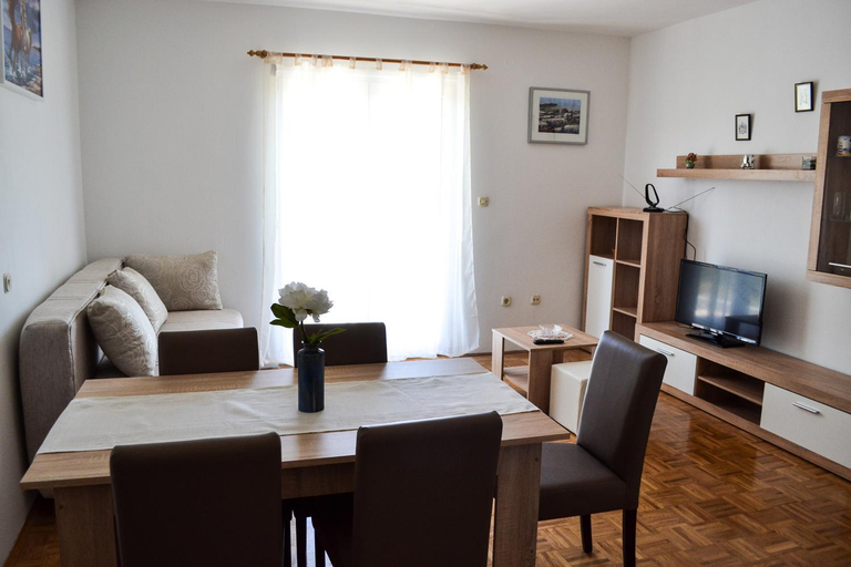 Others 5, APARTMANI MARTIN, Novigrad