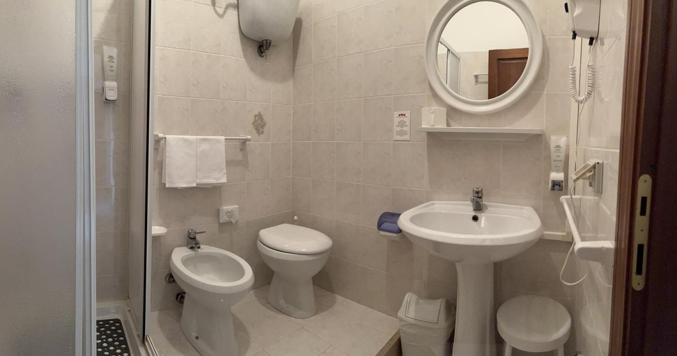 Bathroom 4, Hotel Mom Assisi, Perugia