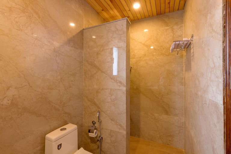 Bathroom 3, Kailasham Stay , Kangra