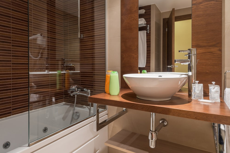 Bathroom 3, Pv Bordes D Envalira