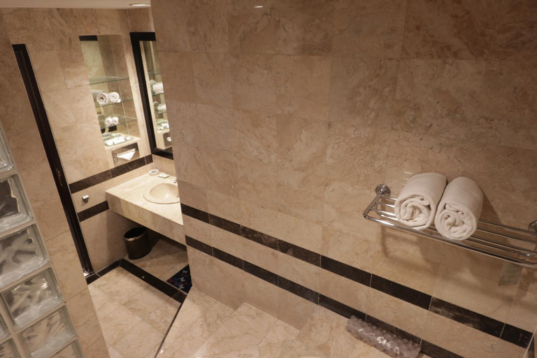 Bathroom 3